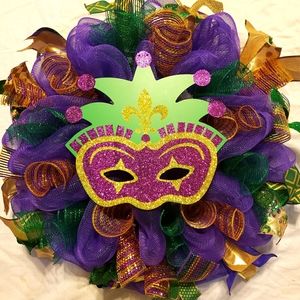 Mardi gras wreath
